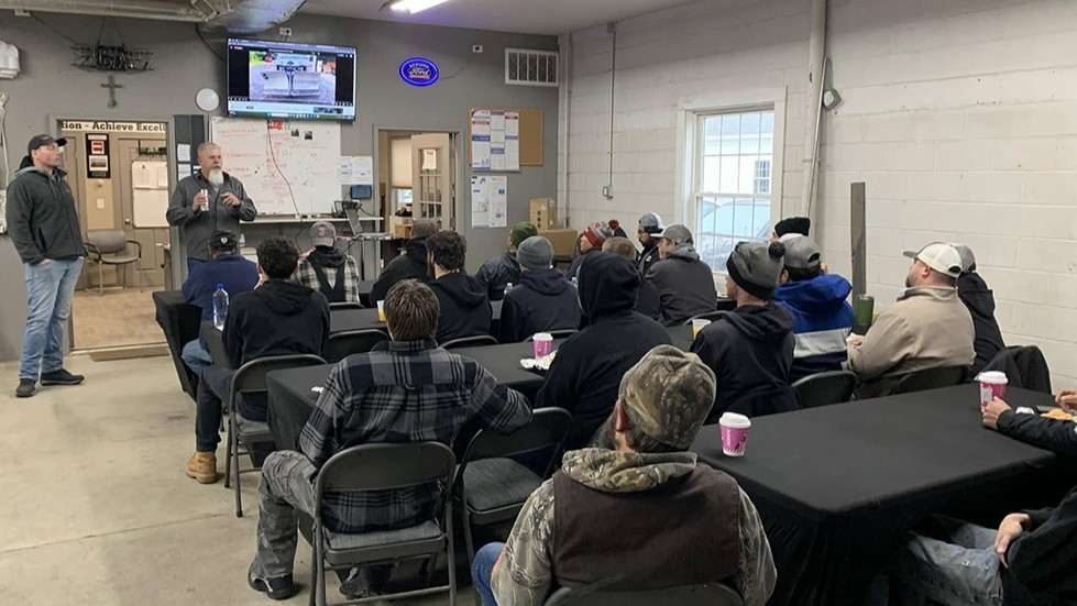 Scott leading a Tynic team training